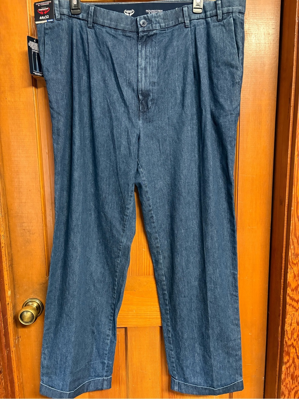 Roundtree & Yorke Men's Relaxed Jeans - Dark Blue Denim